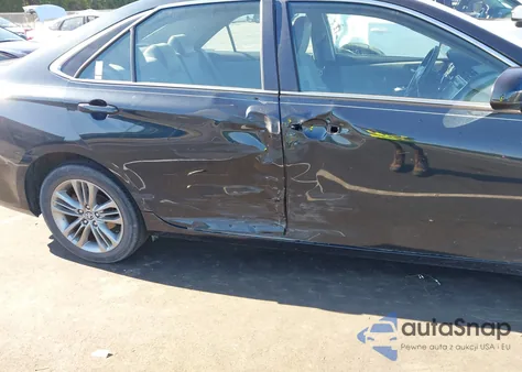 2015 Toyota Camry Se z USA, uszkodzony, nr VIN 4T1BF1FK2FU075401